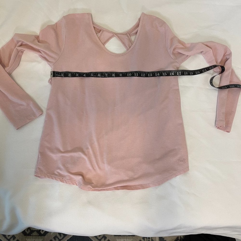 Under Armour Long Sleeve Active Top - Medium - Picture 7 of 8